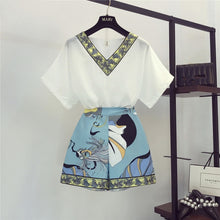Load image into Gallery viewer, S-2XL Plus Size Women 2 Piece Set Summer 2019 Runway Design Retro Print V-neck Batwing Sleeve Tops and Elastic Waist Shorts Sets